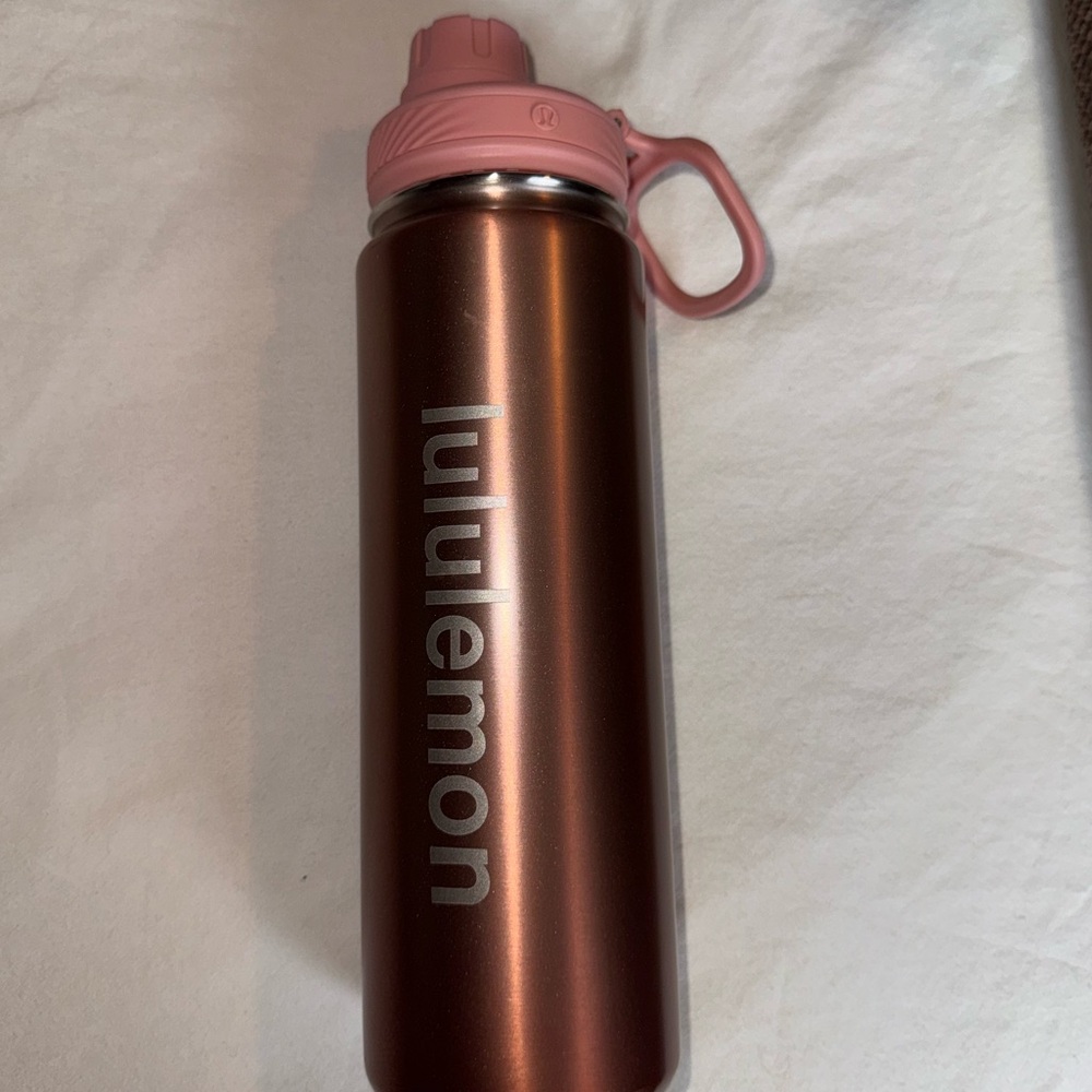 lululemon Athletica Copper and Pink Back to Life Sports Water Bottle